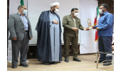 تندیس ملی فداکاری به دو تن از خانوادههای فداکار سلامت در چهارمحال و بختیاری اهدا شد